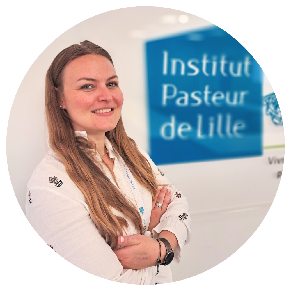 Aurélie Tasiemski en pleine manipulation