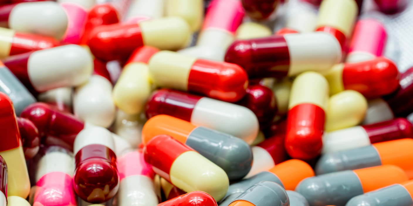 Coup de soleil sur l’épaule d’une personne après une exposition excessive aux UV